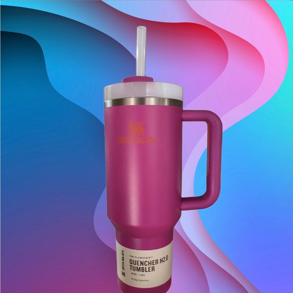 NWT Stanley Discontinued Vivid Violet Pink 40oz Quencher Tumbler Collectable